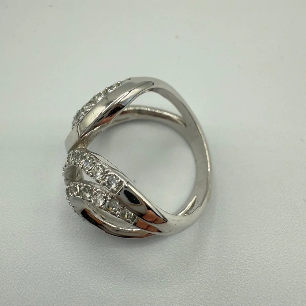 Gorgeous 'Embrace' Infinity Style rIng with CZ studded band